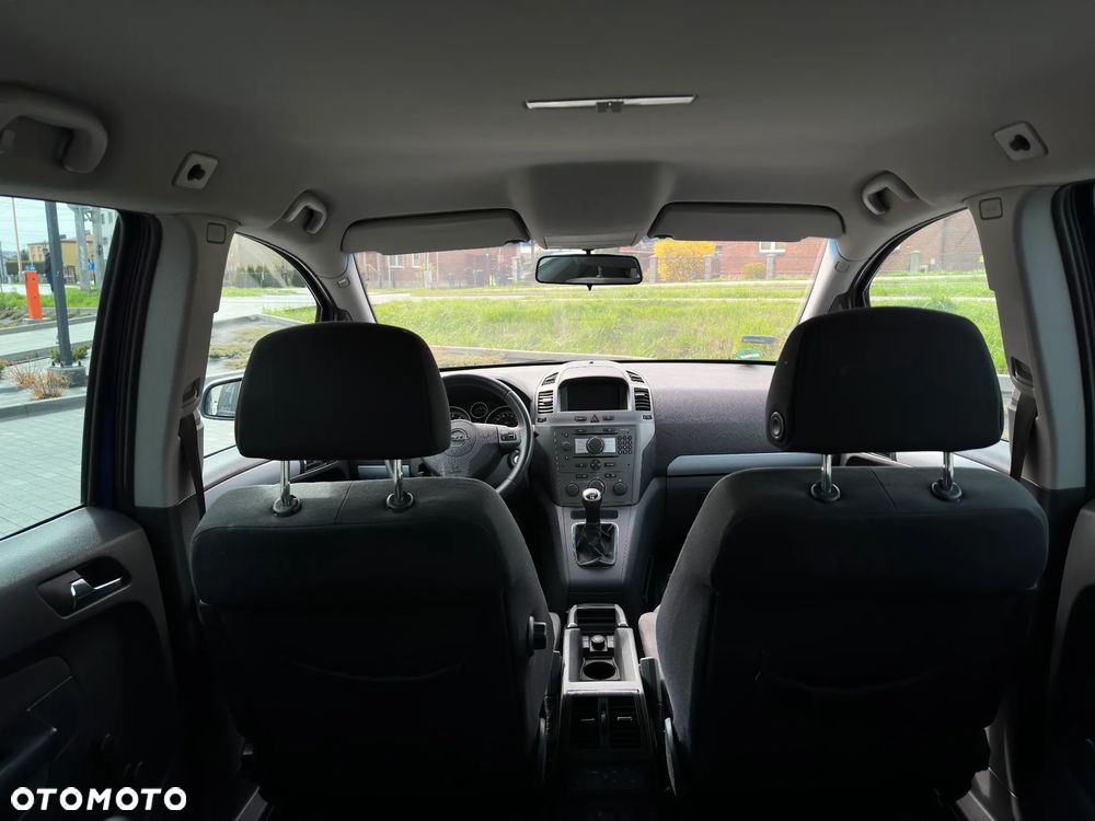 Opel Zafira 1.8 - 17