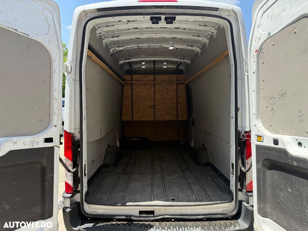 Ford Transit - 31