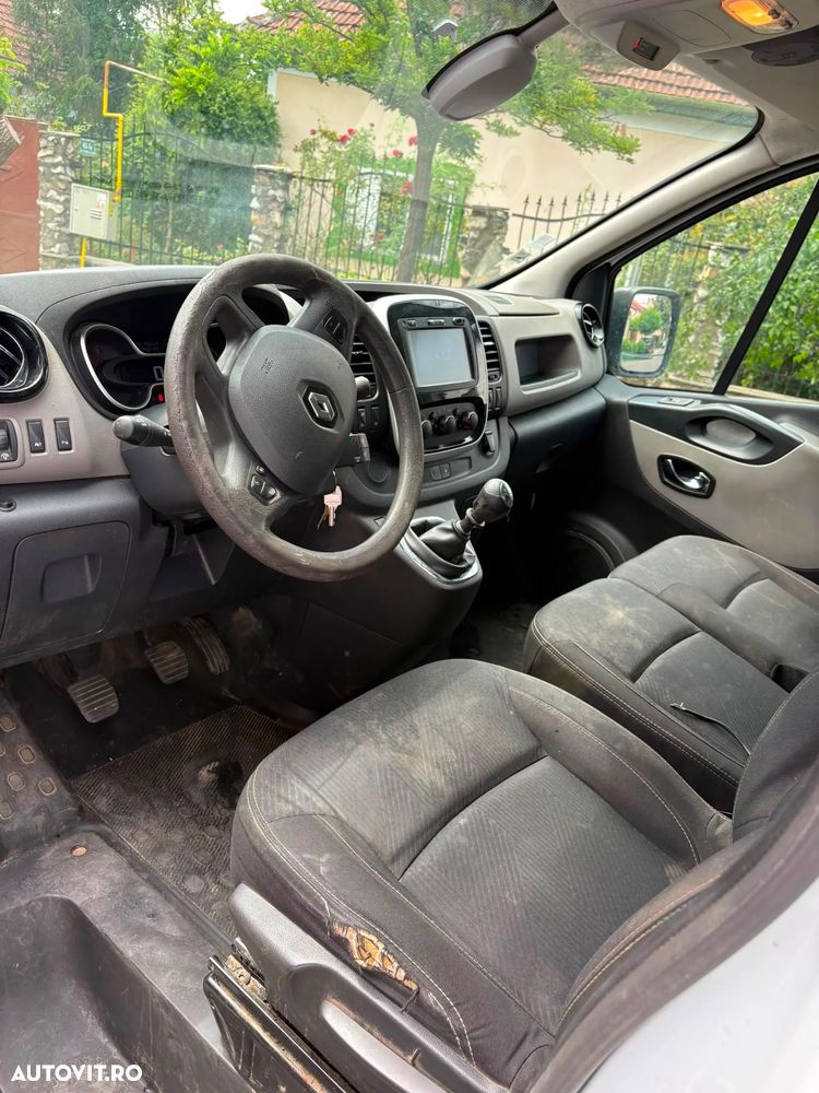 Renault Trafic - 8