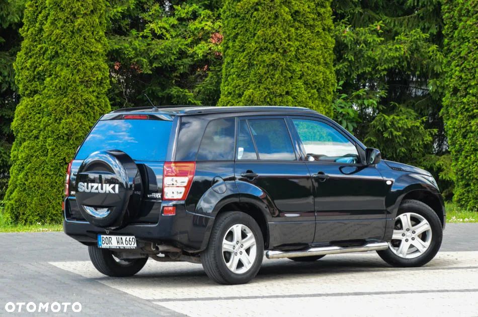 Suzuki Grand Vitara 2.0 De luxe - 17