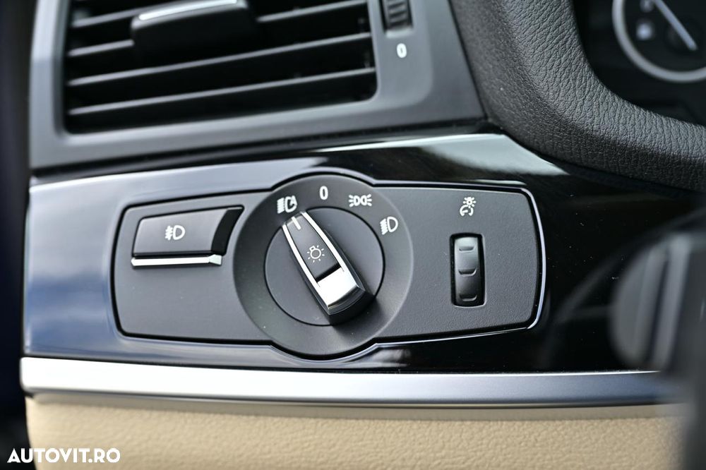 BMW X3 xDrive28i Aut. xLine - 30