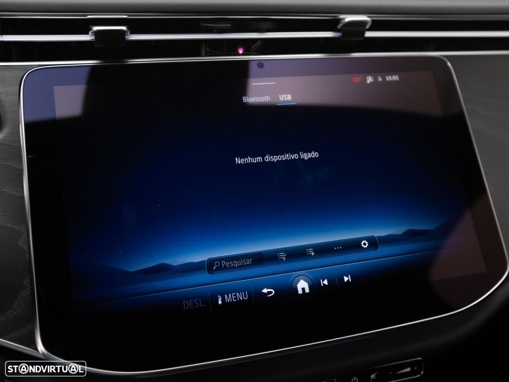 Mercedes-Benz E 220 d AMG Line - 28