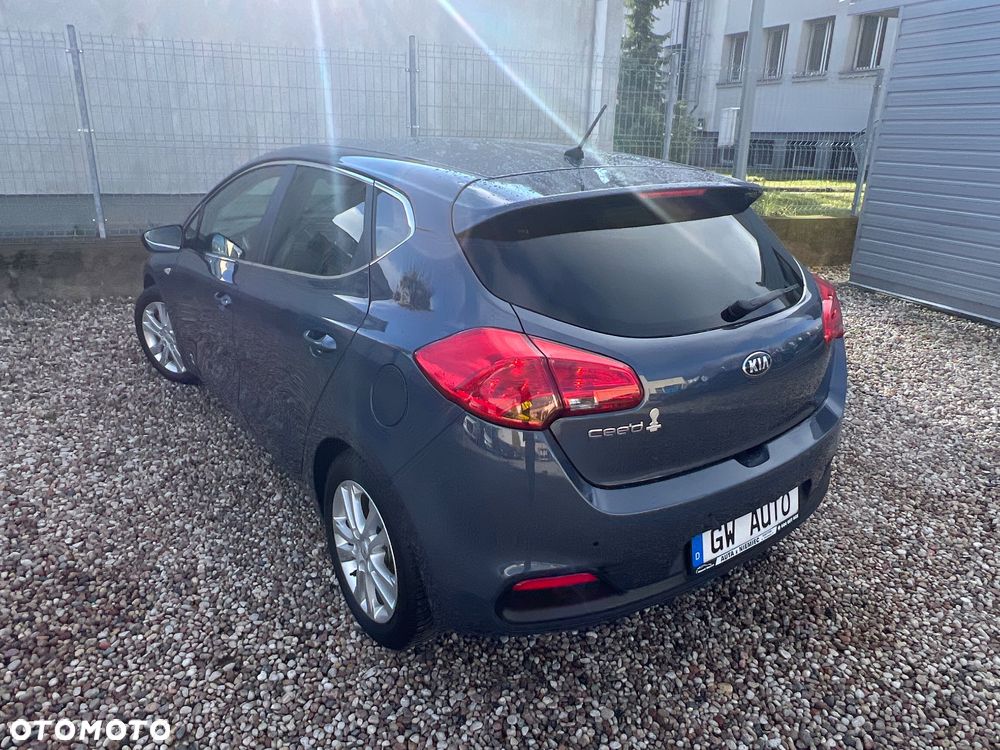 Kia Ceed 1.4 CVVT - 12