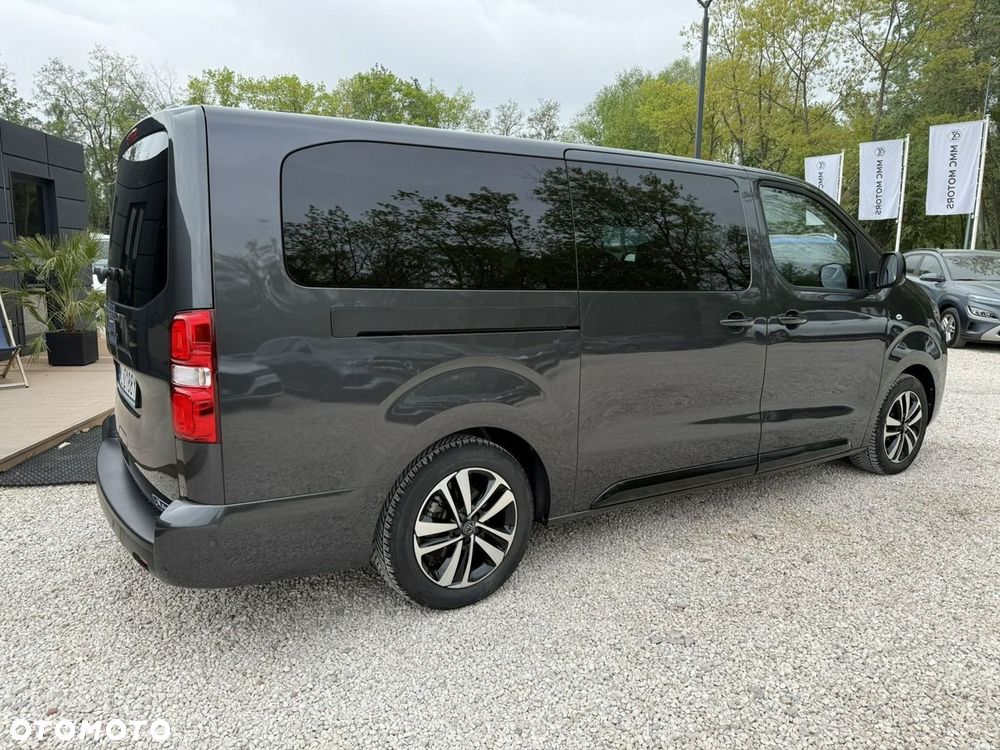 Peugeot Traveller - 27