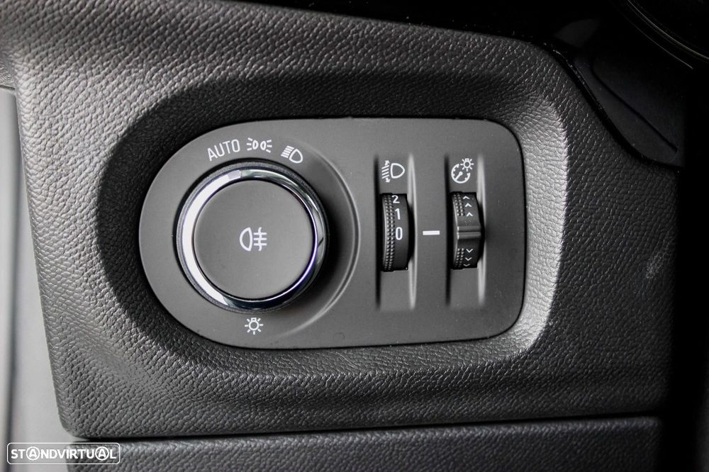 Opel Corsa 1.5 D Elegance - 13