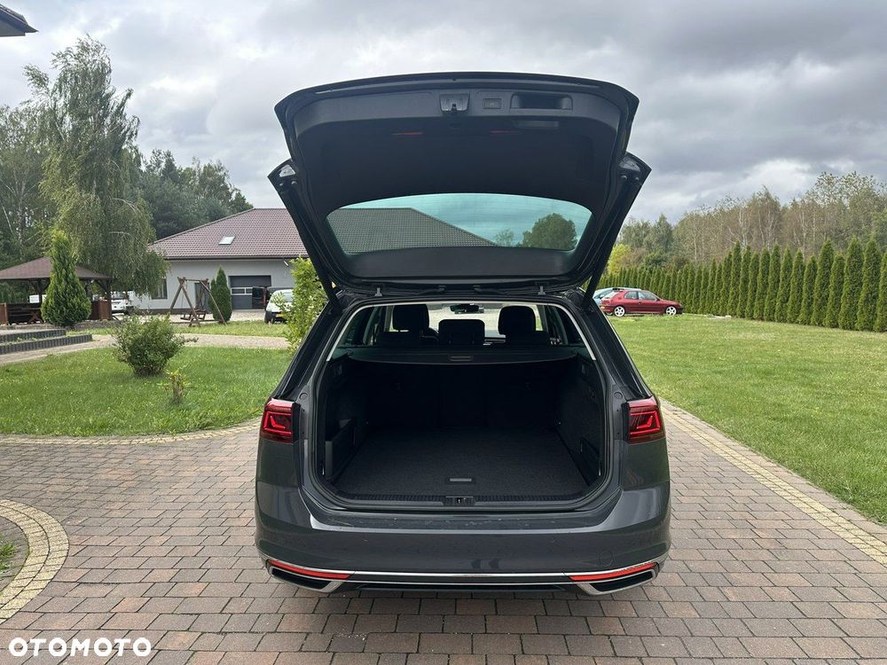 Volkswagen Passat Variant - 14