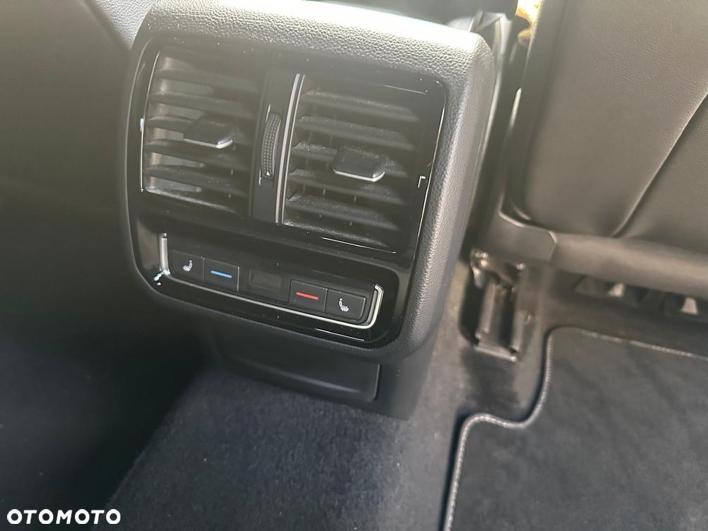 Volkswagen Arteon 2.0 TSI R-Line DSG - 27