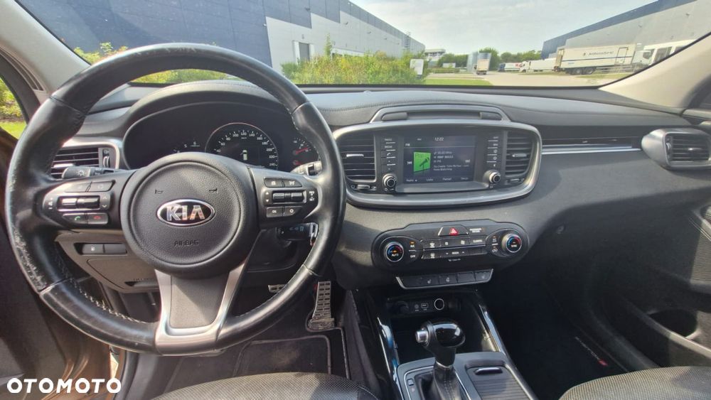 Kia Sorento 2.0 CRDI L - 12
