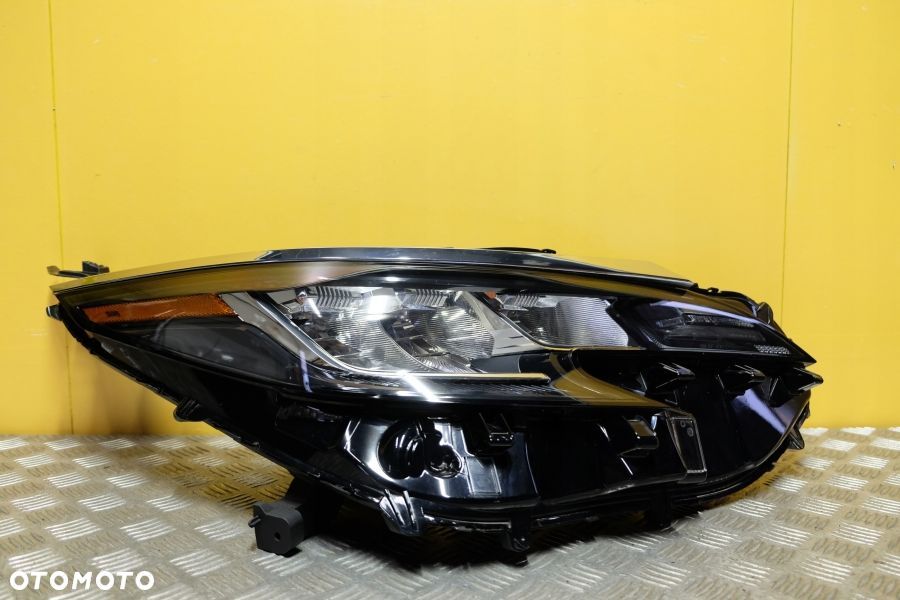 TOYOTA SIENNA 2021- REFLEKTOR LAMPA FULL LED R USA - 1