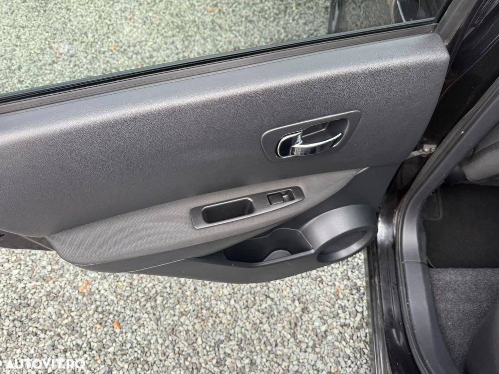 Nissan Qashqai 1.5 DCI DPF visia ECO - 12