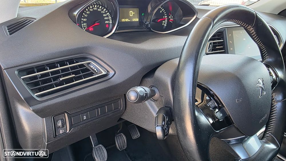 Peugeot 308 SW 1.6 BlueHDi Style - 17