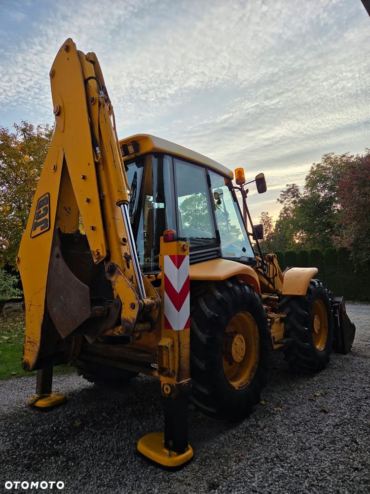 JCB 4CX - 12