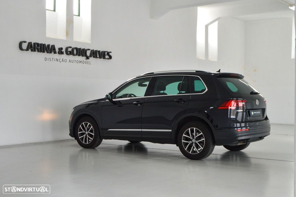 VW Tiguan 1.6 TDI Confortline - 55