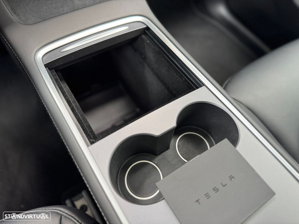Tesla Model Y Tração Traseira - 41
