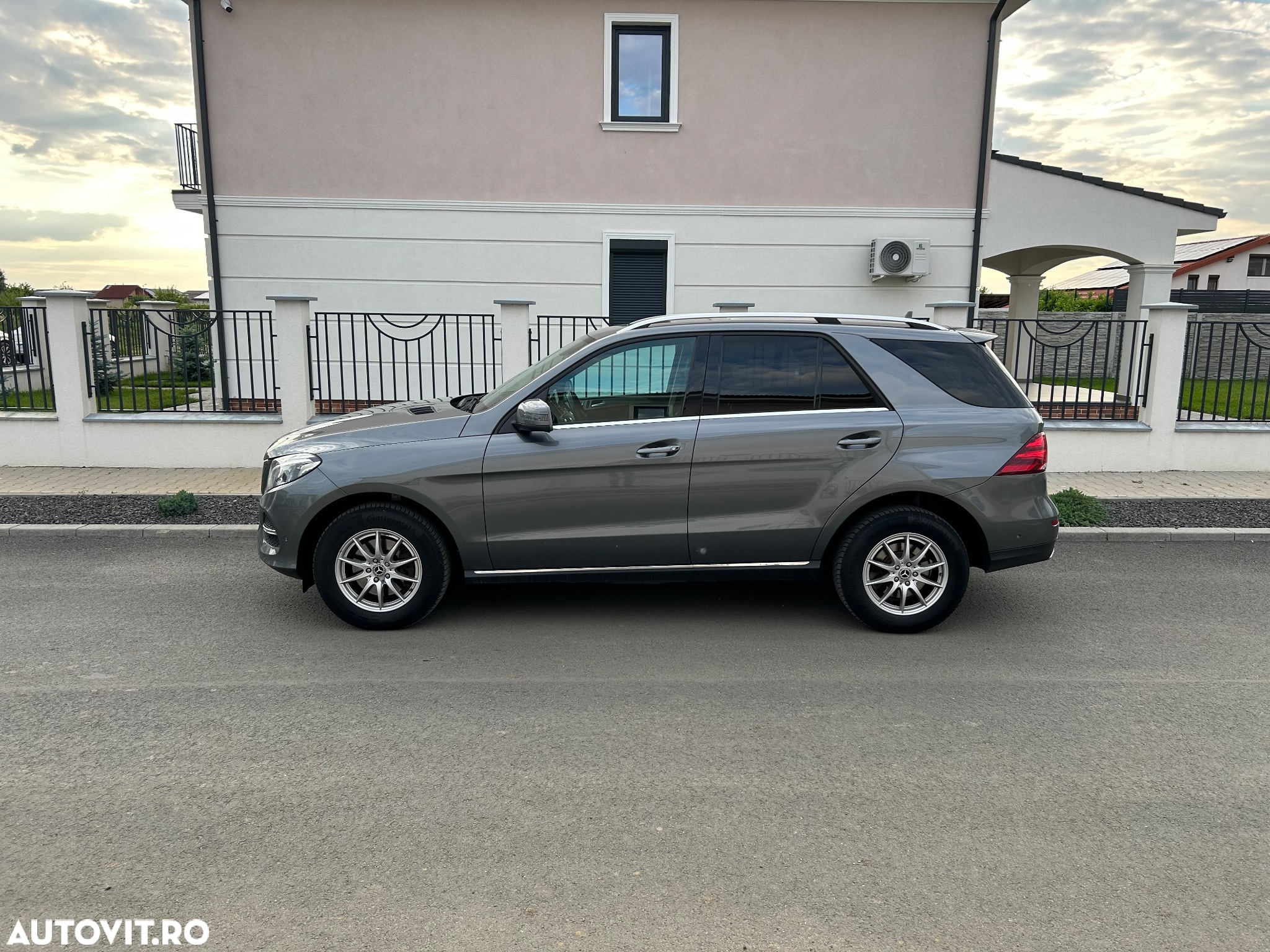 Mercedes-Benz GLE 350 d 4MATIC - 2