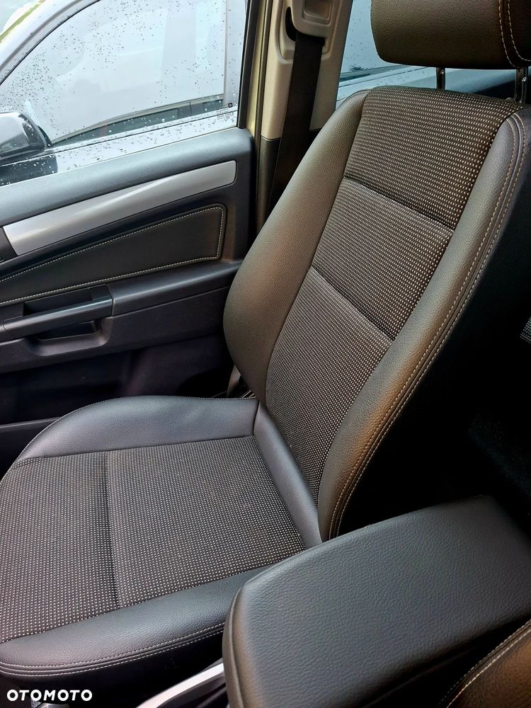 Opel Zafira 1.8 Cosmo - 11