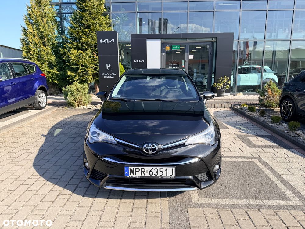 Toyota Avensis 1.6 Active - 3