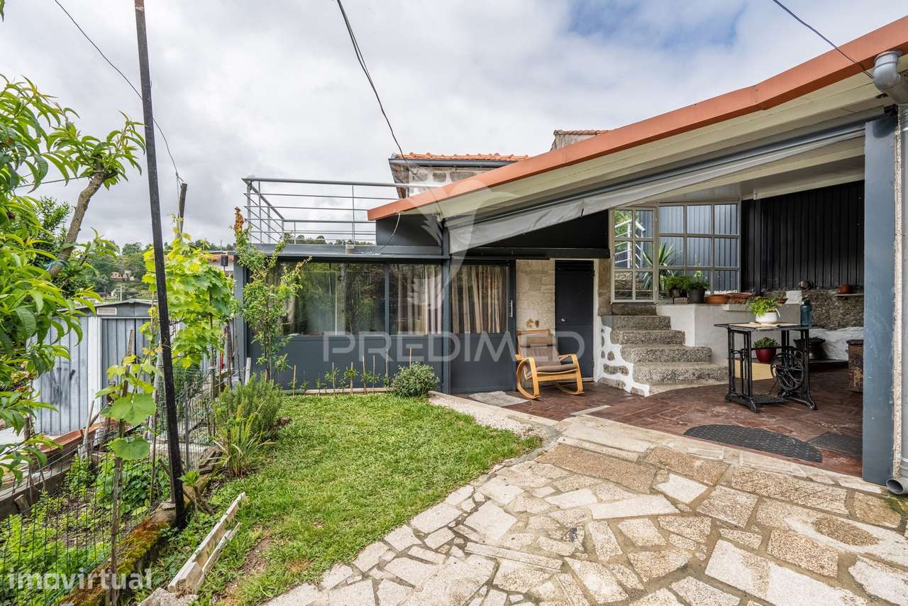 MORADIA, CASA ALDEIA, COM TERRENO, EM RENDUFINHO, POVOA LANHOSO. - Grande imagem: 2/28