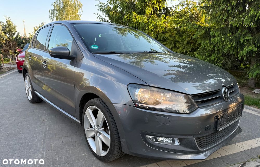 Volkswagen Polo 1.4 16V Highline - 1