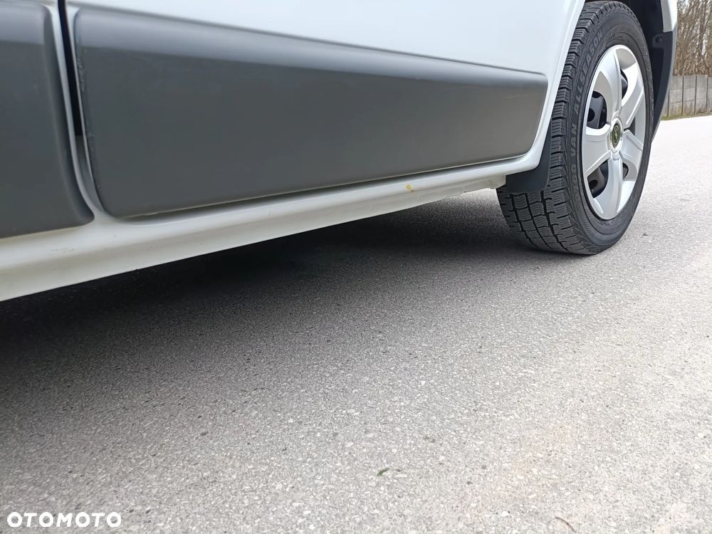Opel Vivaro - 25