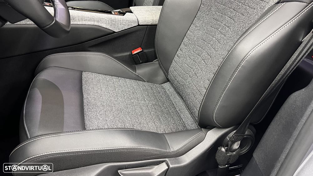 Peugeot 3008 Hybrid 145 e-DSC6 Allure - 48