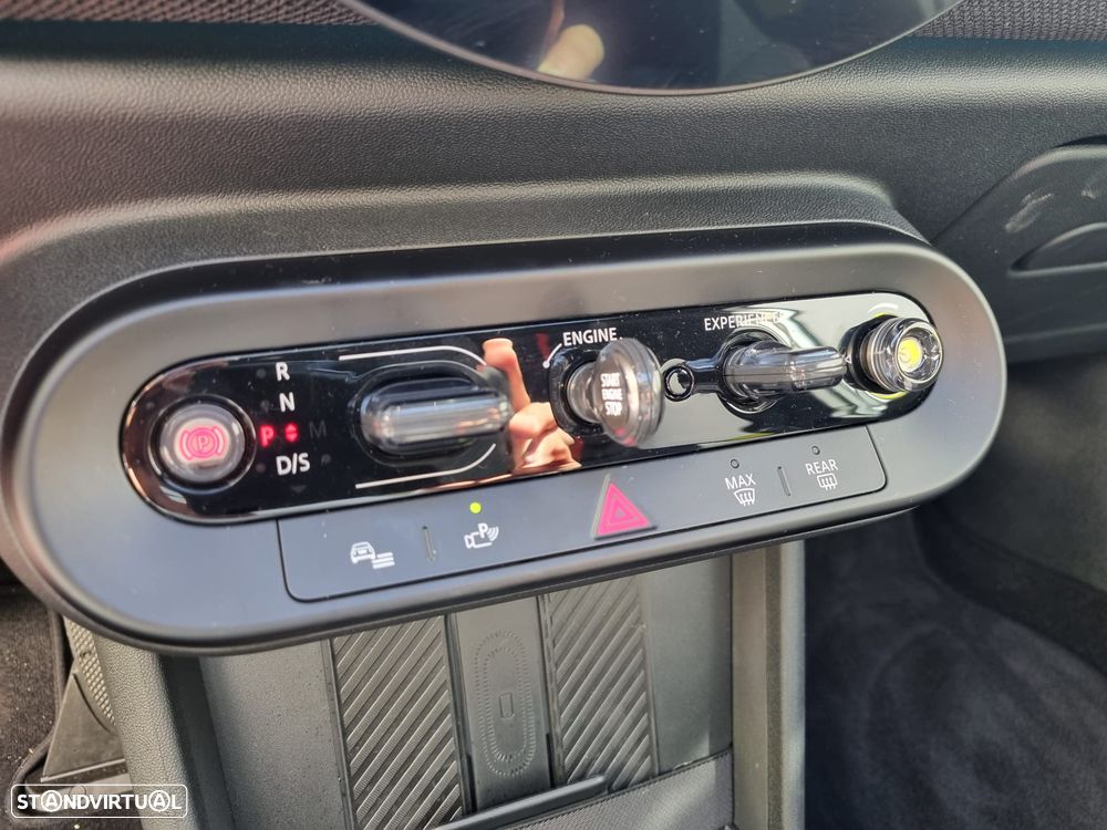 MINI 5 Portas Cooper Premium Plus JCW Auto - 35