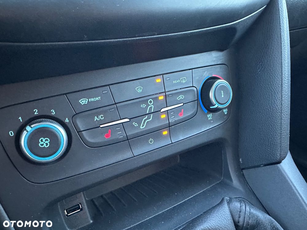 Ford Focus 1.6 Gold X (Trend) - 16