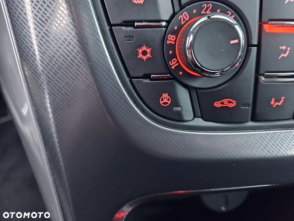 Opel Astra 2.0 CDTI DPF Automatik Cosmo - 18