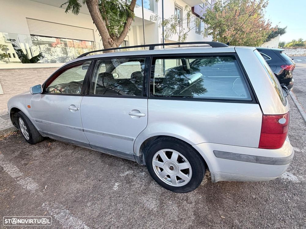 VW Passat - 4