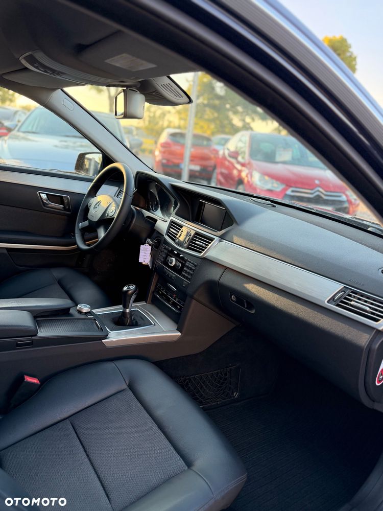 Mercedes-Benz Klasa E 200 CGI BlueEffICIENCY Avantgarde - 7