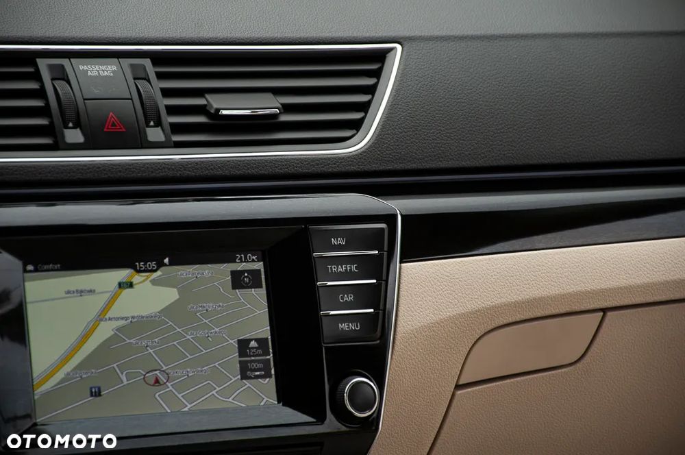 Skoda Superb 2.0 TDI DSG L&K - 15