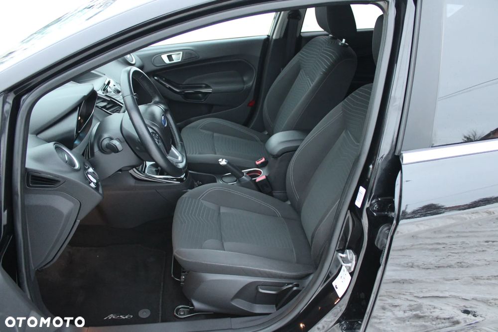 Ford Fiesta - 16