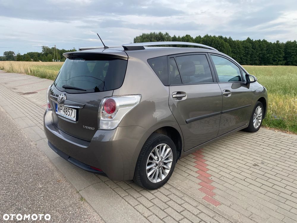 Toyota Verso 1.8 Premium EU6 - 9