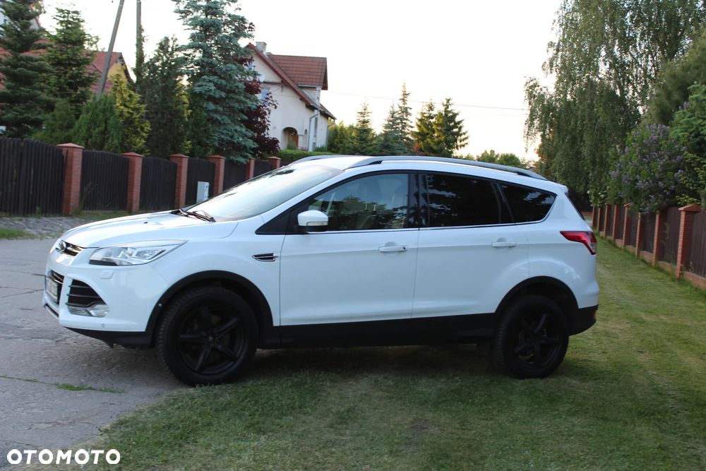 Ford Kuga 2.0 TDCi 4WD Titanium - 4