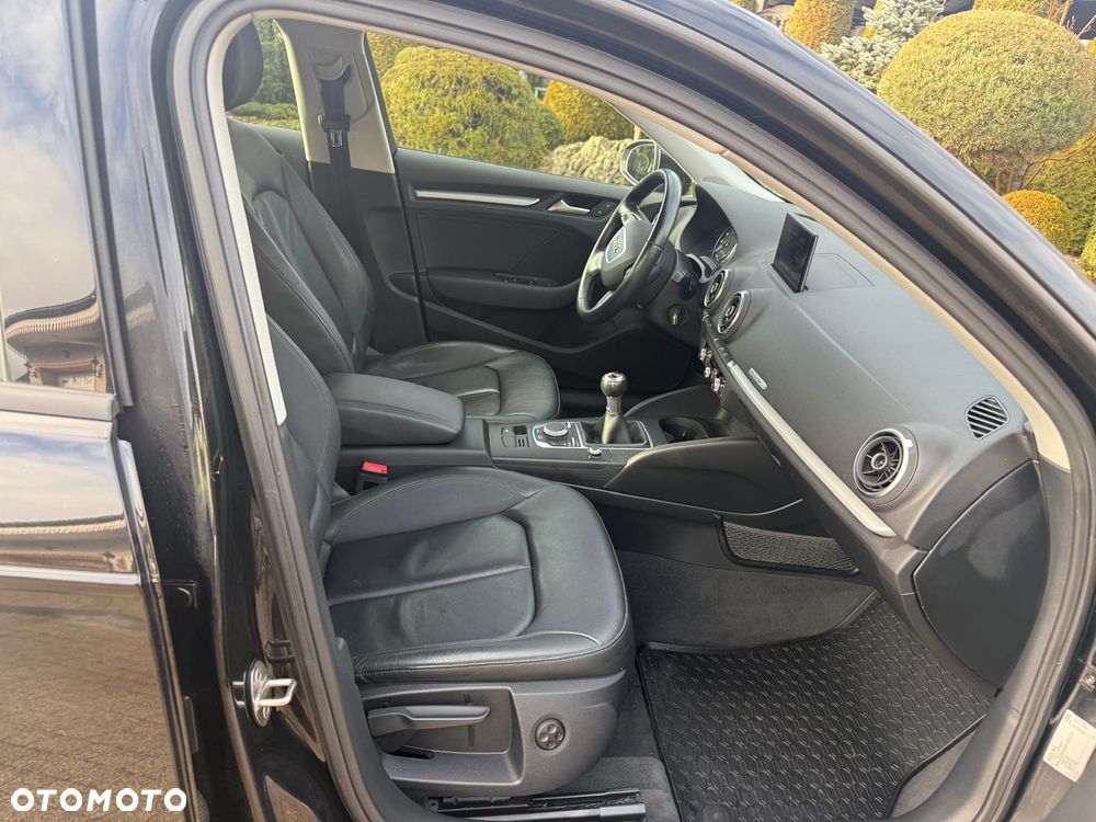 Audi A3 Sportback 1.2 TFSI Ambition - 23