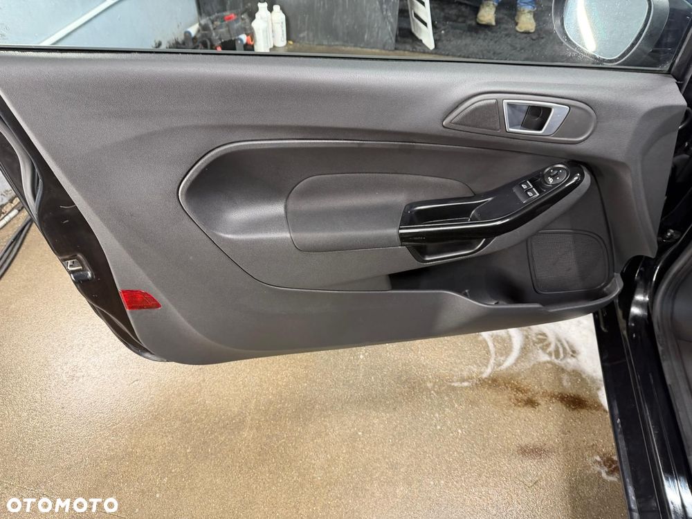 Ford Fiesta - 6