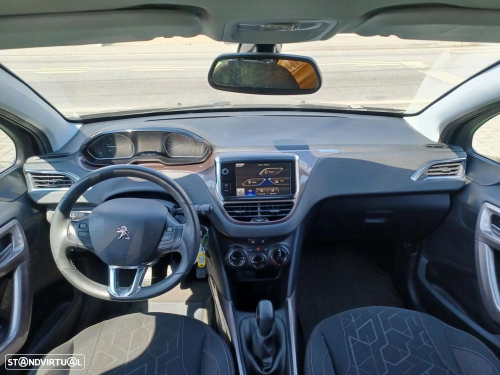 Peugeot 2008 - 10