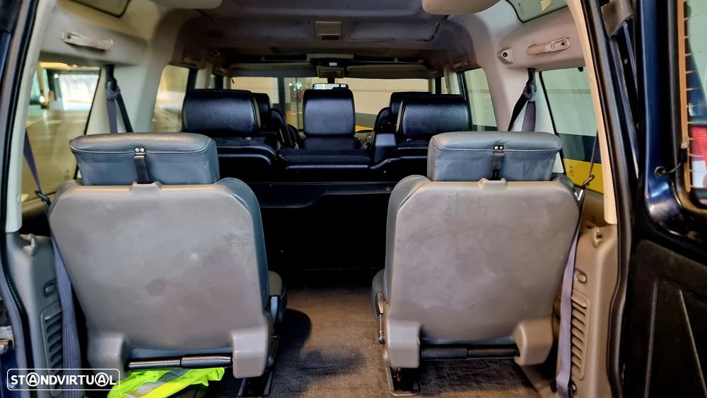 Land Rover Discovery 2.5 TD5 - 8