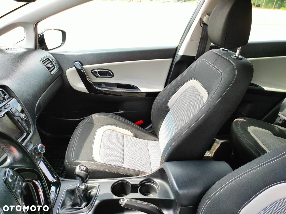 Kia Ceed - 14