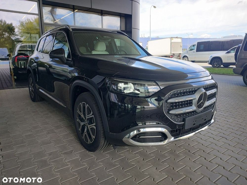 Mercedes-Benz GLB - 4