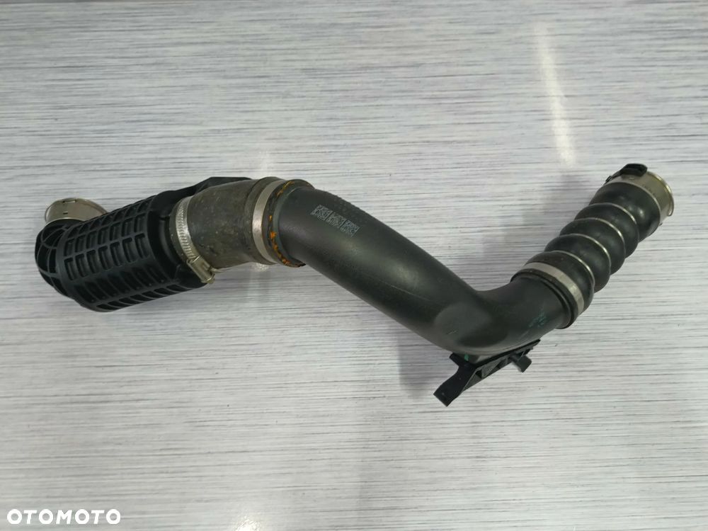 BMW F39 F48 MINI F54 F56 F60 Wąż Intercoolera 8577233 - 2