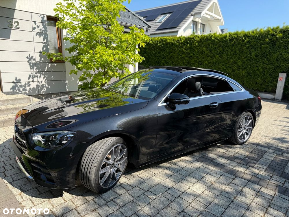 Mercedes-Benz Klasa E 220 d Coupe 4-Matic 9G-TRONIC - 19