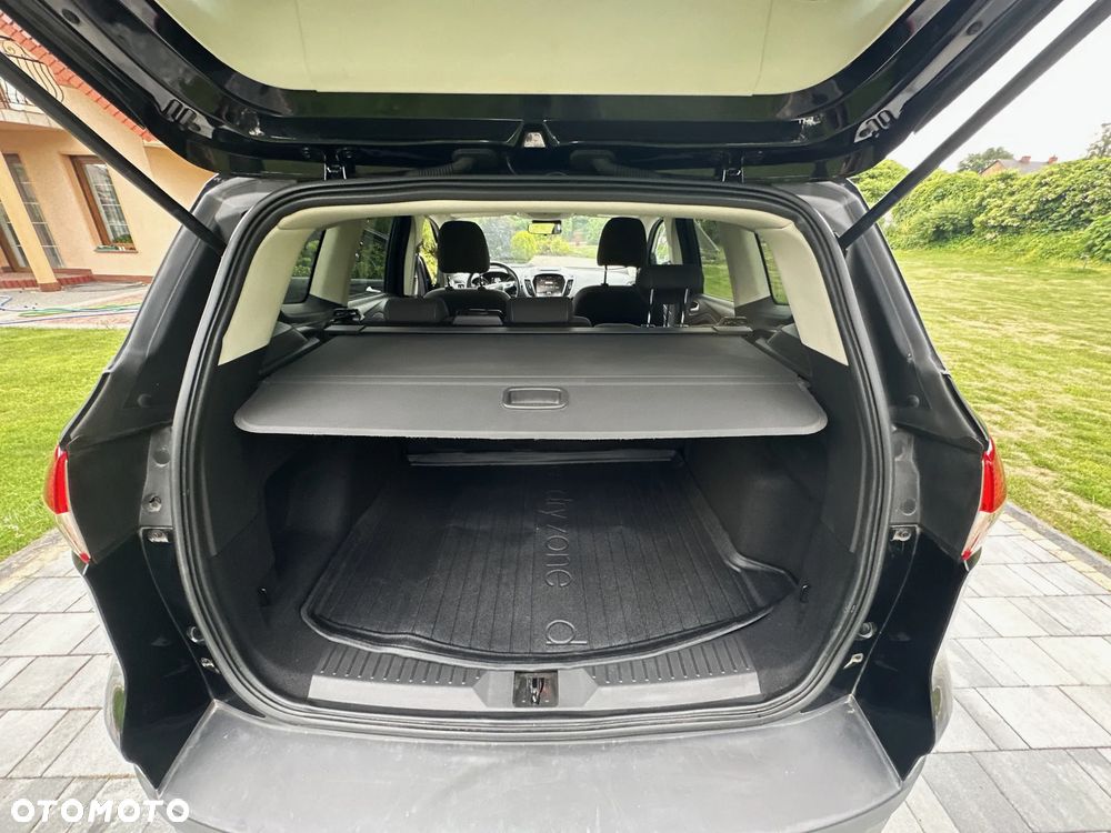 Ford Kuga 2.0 TDCi 2x4 SYNC - 37