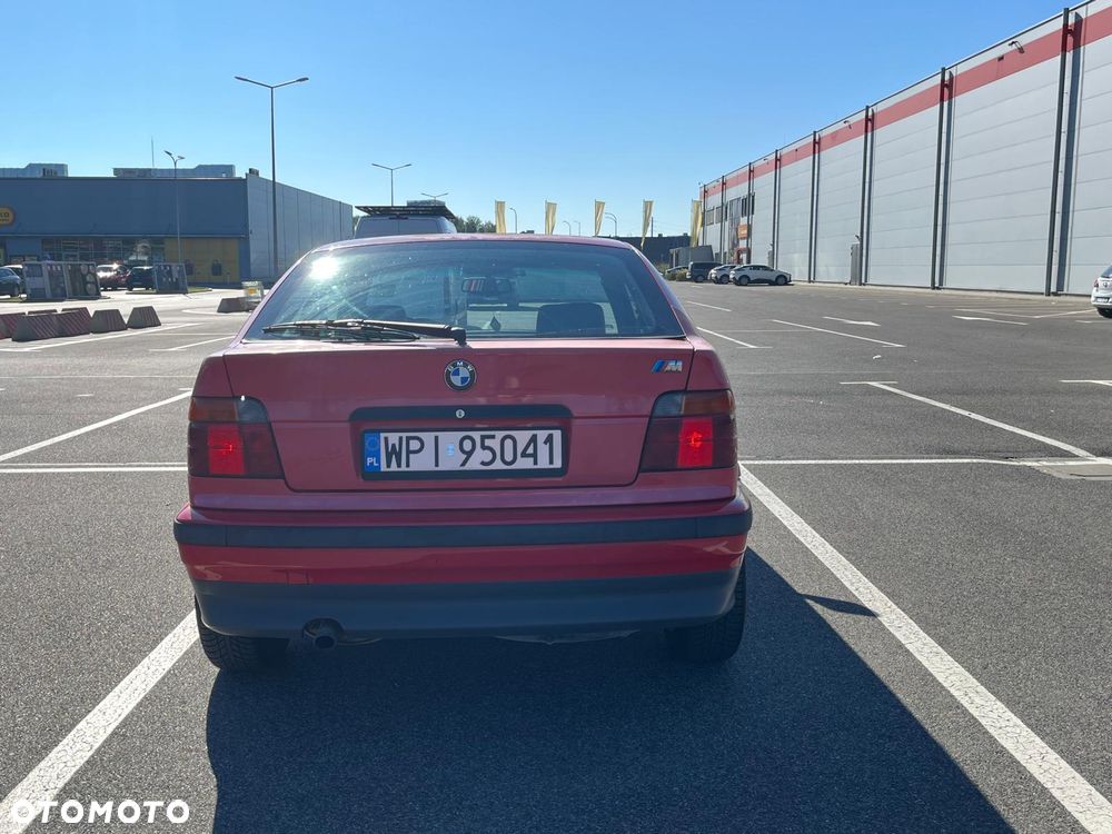 BMW Seria 3 1996 photo 4
