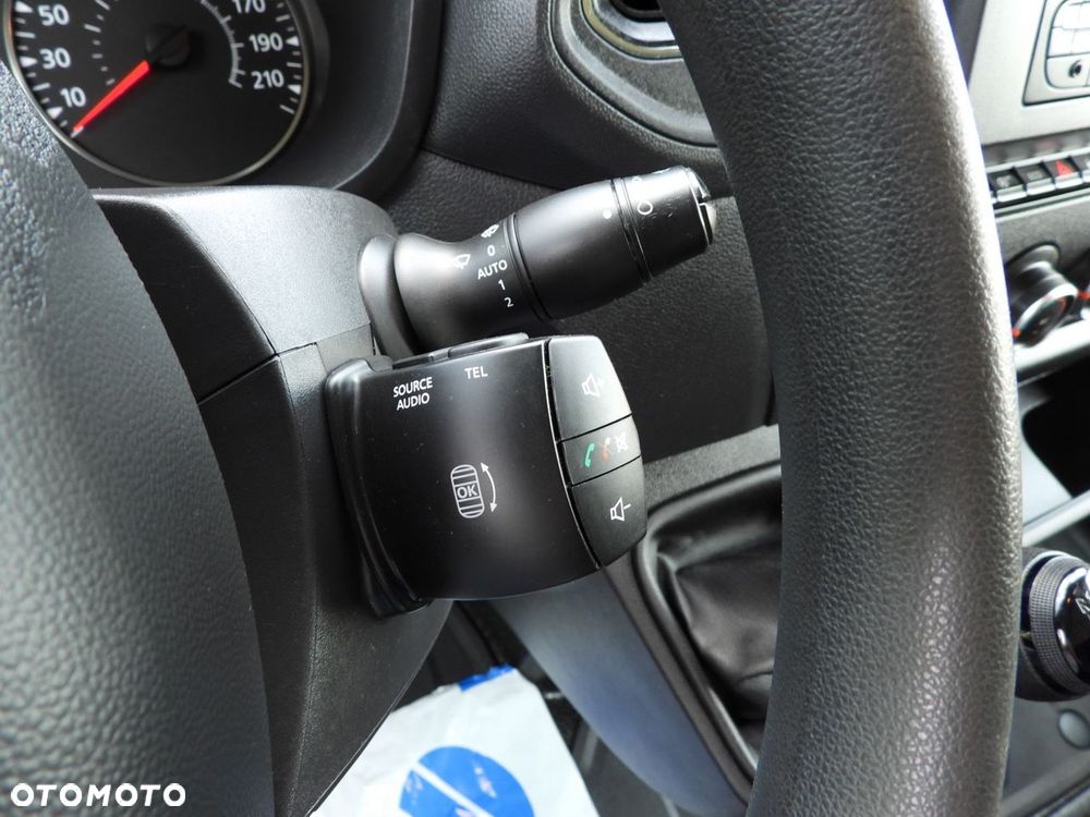 Renault MASTER  PLANDEKA 12 PALET WEBASTO TEMPOMAT LEDY PNEUMATYKA KLIMATYZACJA  165KM - 31