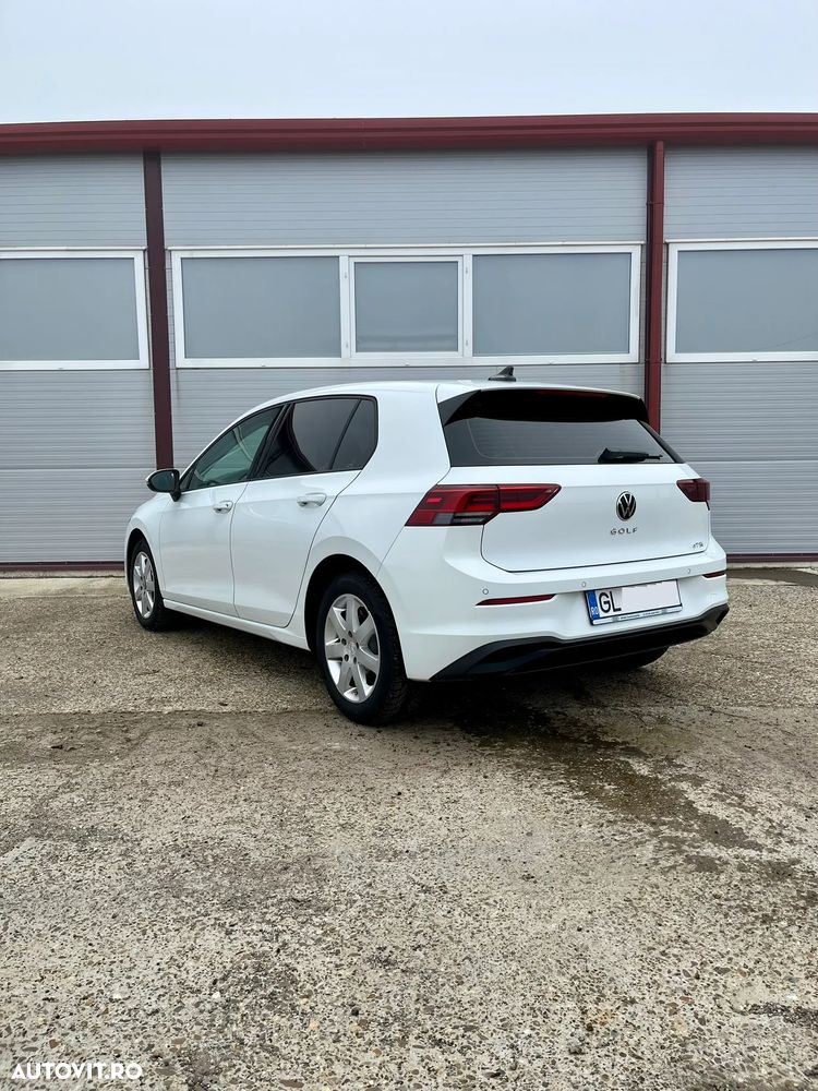 Volkswagen Golf 1.0 eTSI DSG MHEV Life - 3