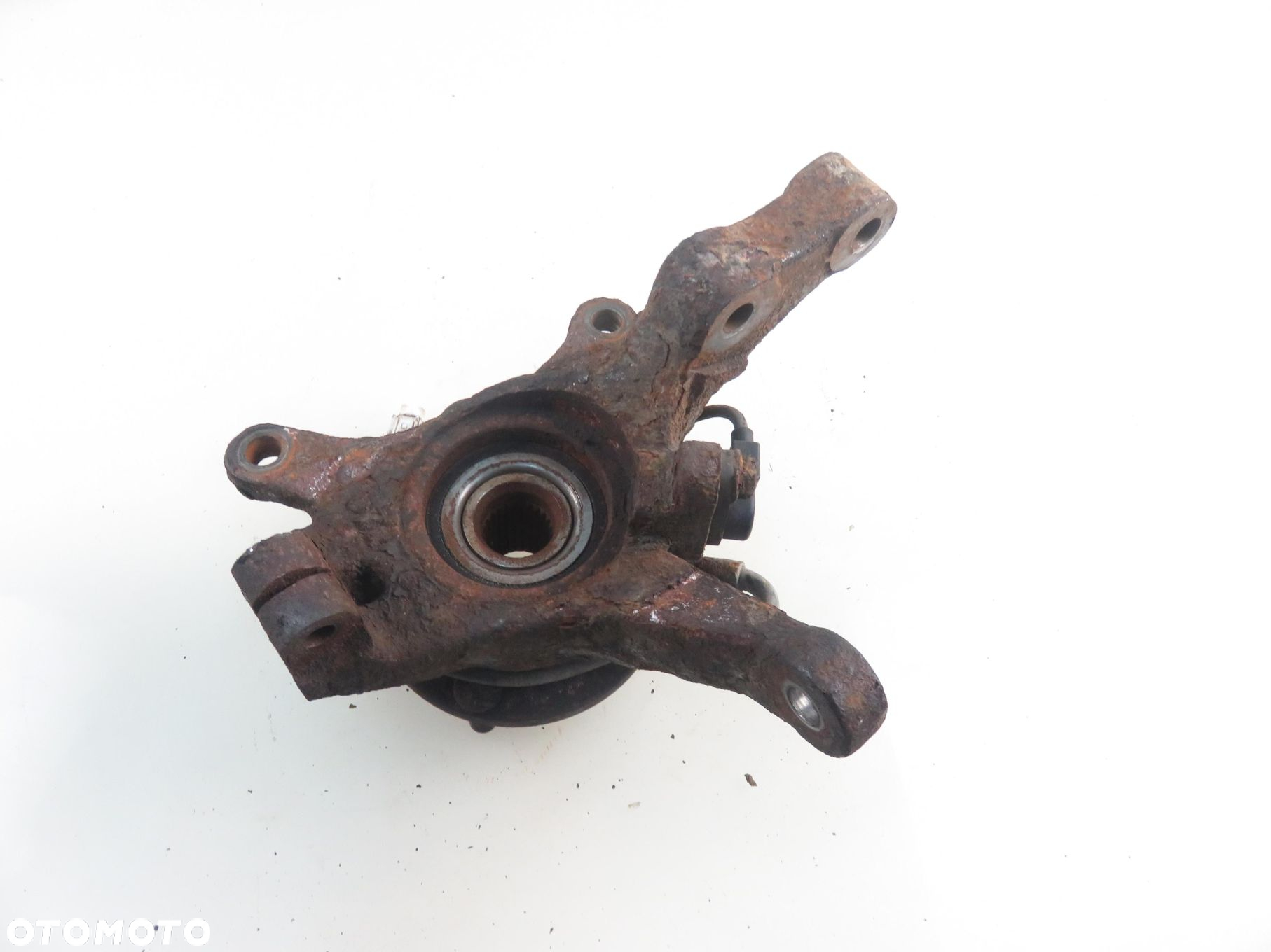ZWROTNICA PIASTA PRZEDNIA PRAWA SUZUKI SWIFT III 1.3 4x4 M13A - 2