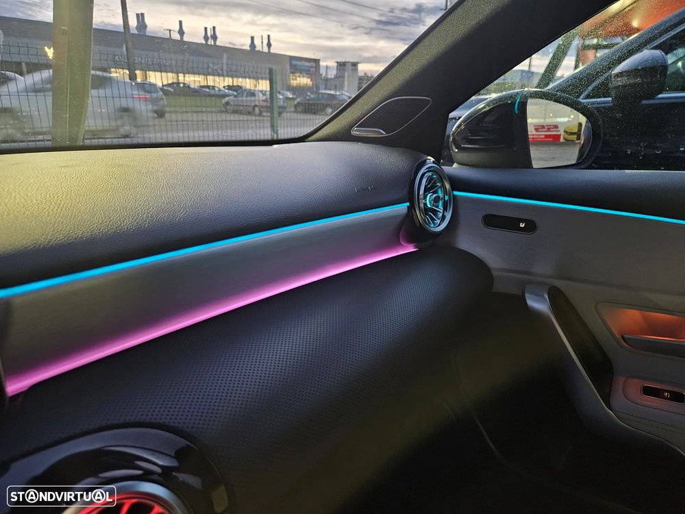 Mercedes-Benz A 200 AMG Line - 31