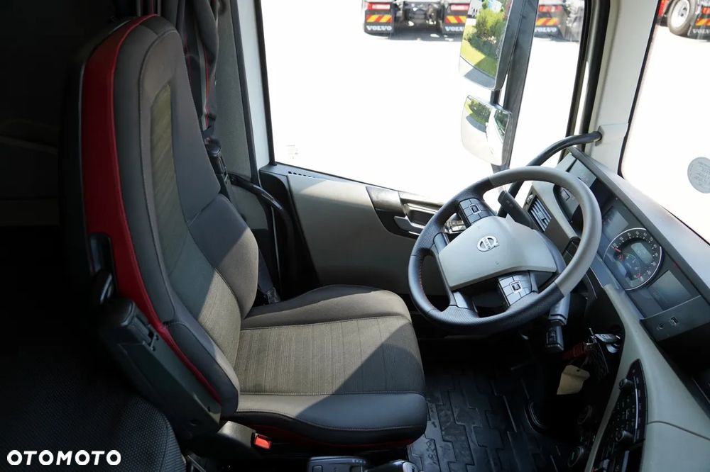 Volvo FH 500 / NISKA KABINA / HYDRAULIKA / WYSOKO ZAWIESZONY / - 27