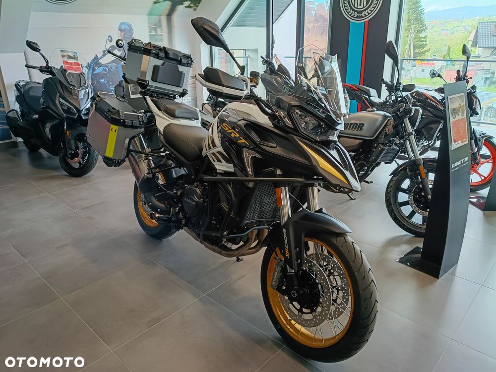 QJMOTOR SRT900SX - 1